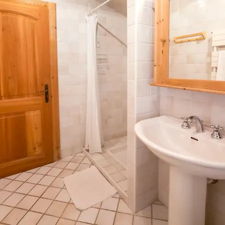 Vakantiehuis 5br 300m From Center