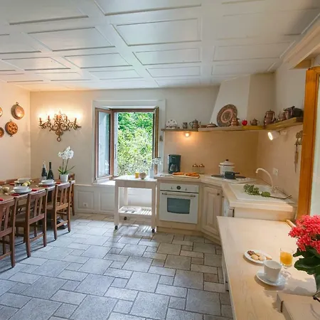 Holiday home 5br 300m From Center Chamonix